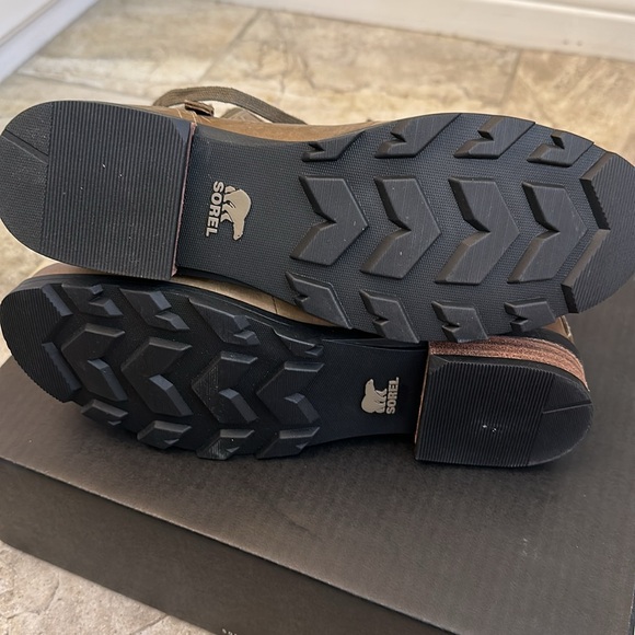 Sorel Emelie Conquest Boots - Picture 5 of 10